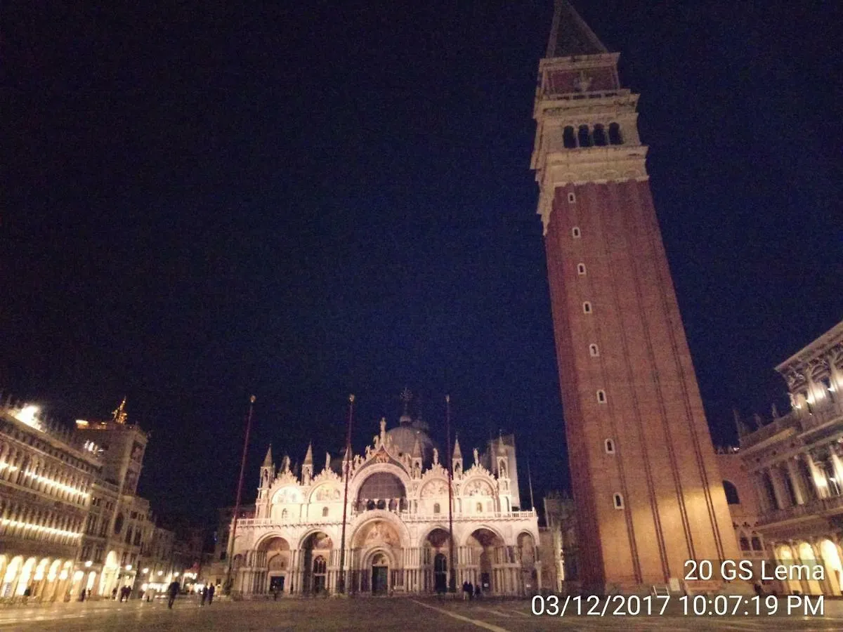 Suite Apartment San Marco 1825 Venice